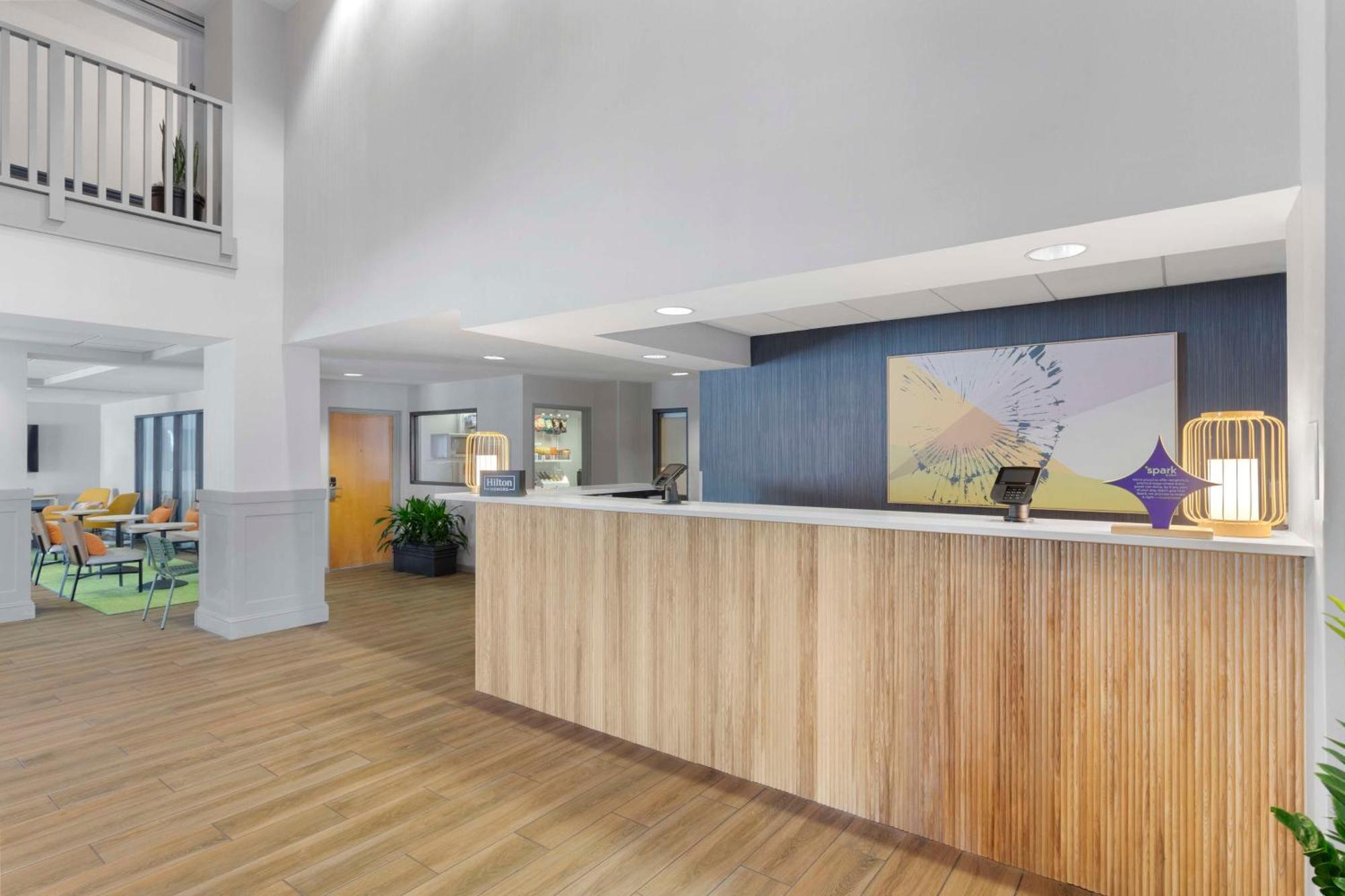 Spark By Hilton Greensboro Exterior foto