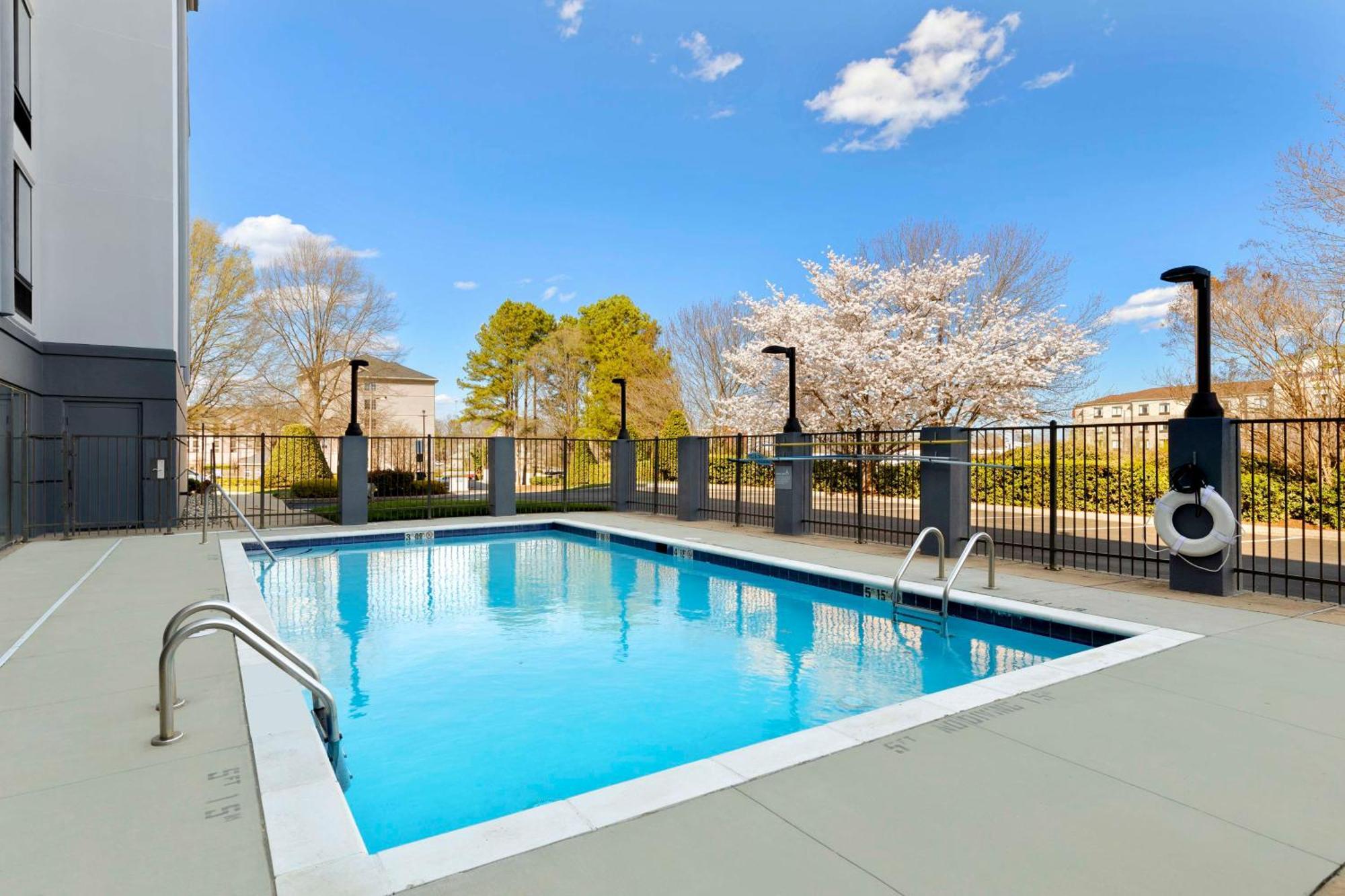 Spark By Hilton Greensboro Exterior foto